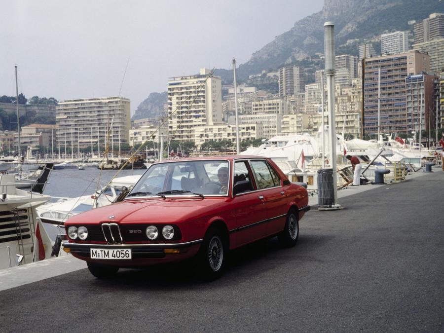 BMW 520 Sedan 1976 года  (фото 4 из 9)